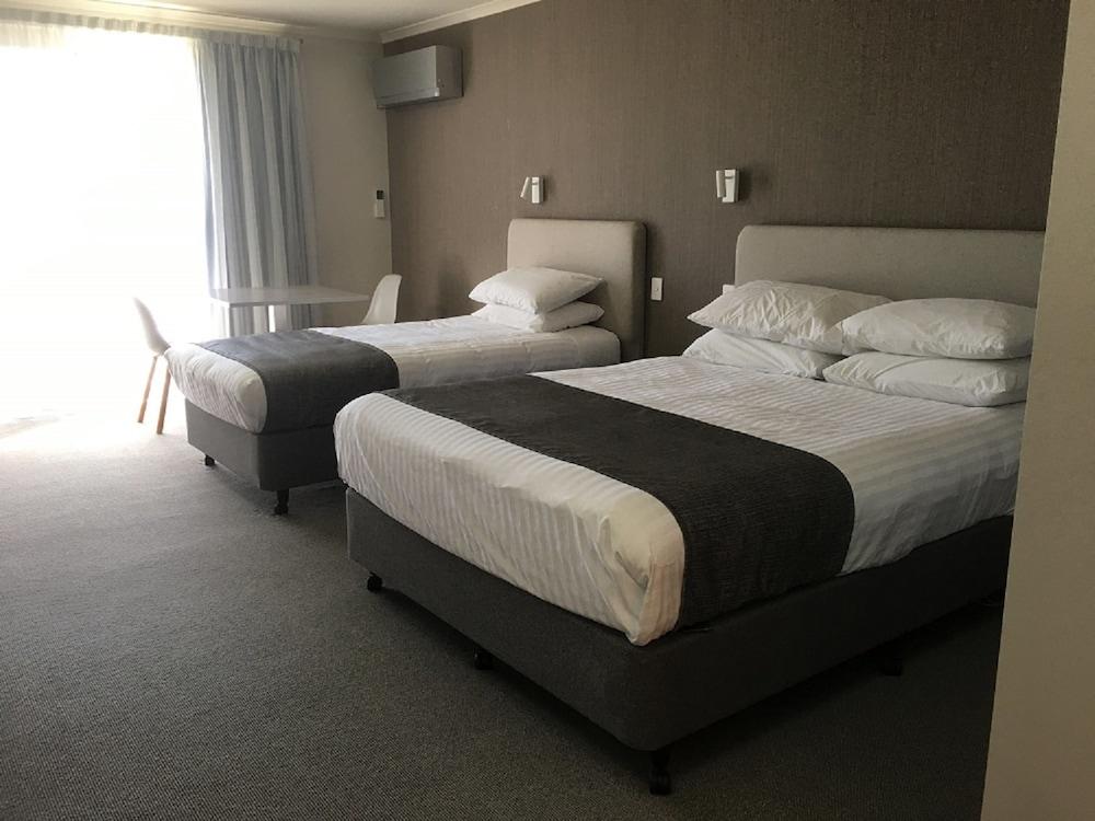 Argosy Motor Inn Девънпорт Екстериор снимка