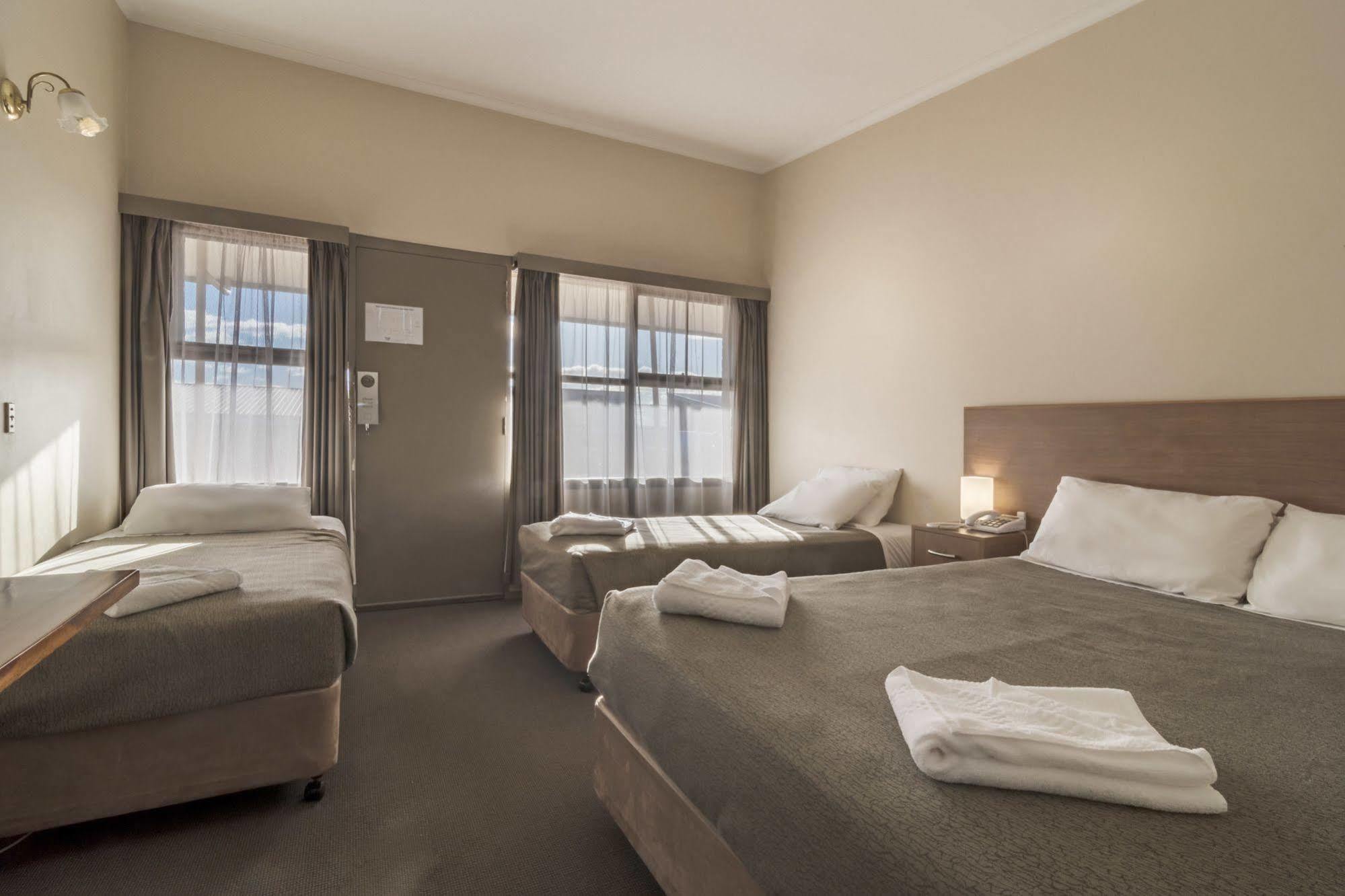 Argosy Motor Inn Девънпорт Екстериор снимка
